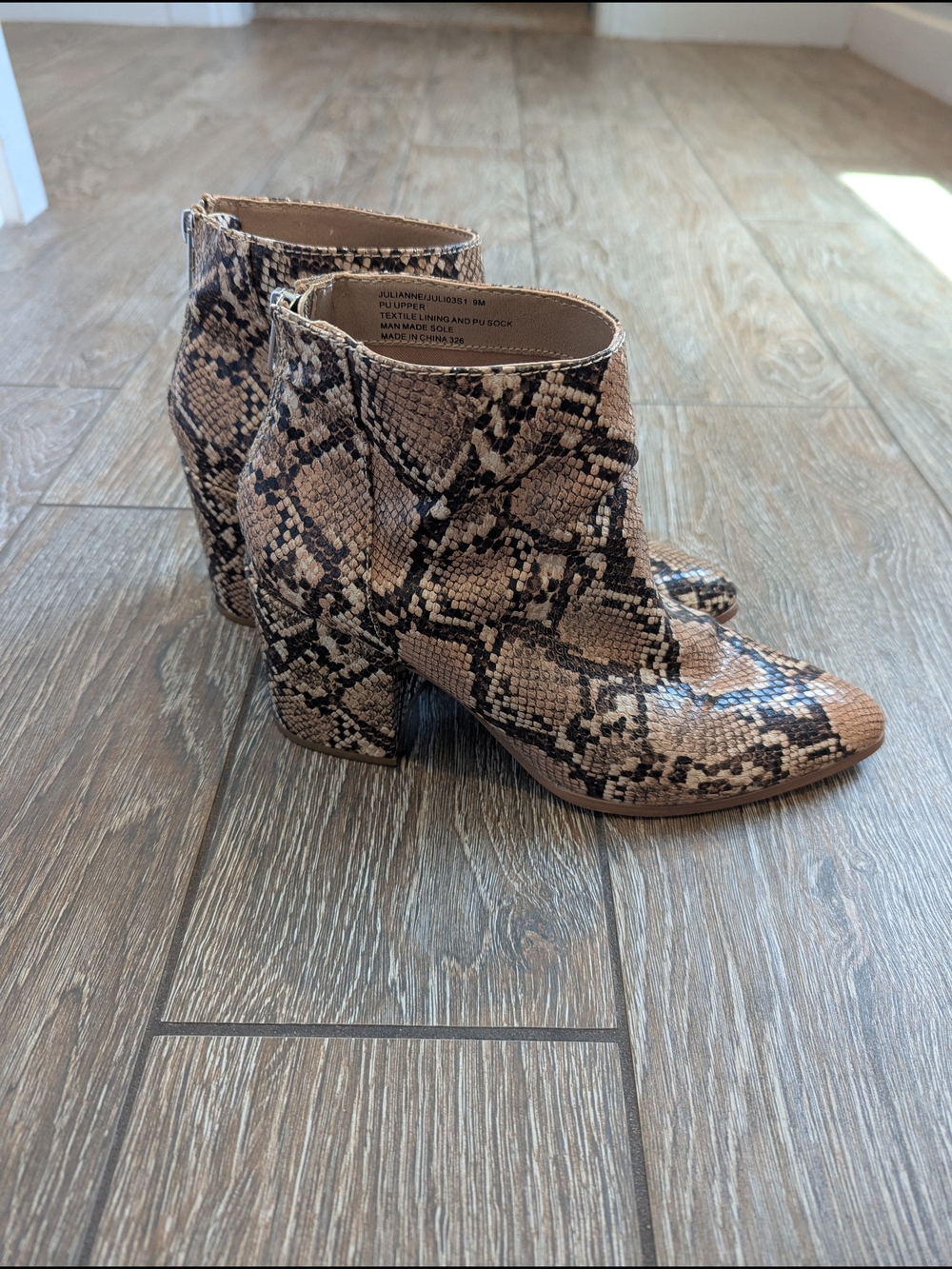 Steve Madden Snake-Print Ankle Boots Heeled Julianne Size 9 Pointed Toe